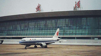 经国家民用航空局批准,9日起,武汉天河机场至北京客运航线航班复航