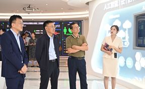 第五届中国医院总管帐师大会嘉宾一行莅临九州酷游官网软件参观领导