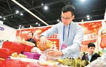 “全球购”掀热潮 “洋年货”占六成