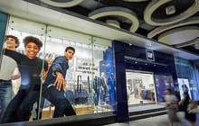 GAP在上海开了一家全国最大店 但感觉更像一个休闲娱乐中心