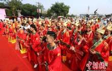 古代情侣七夕节不送鲜花 重点仪式是穿针