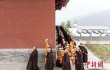 山西五台山大圣竹林寺举行佛诞祈福法会