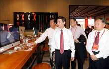ANTAUNI亮相晋江鞋博会 安踏开启商品定制化时代