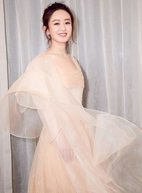 赵丽颖穿薄纱礼服