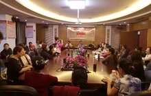 周爱珠：我们都是妇女工作者！