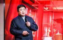故宫院长单霁翔今日退休 敦煌研究院院长王旭东接任