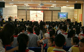 鼓楼区慈善总会到洪山小学捐书
