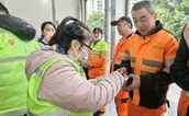 送拗九甜粥 扬孝亲民俗——心智障碍青年与福州环卫工人的温暖互动