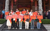 金秋助学情，爱心洒蕉城 ——深圳市百分百感觉服饰有限公司助力宁德学子圆梦