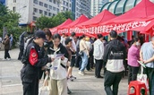宁德市蕉城区慈善总会在立业社区开展便民服务公益活动