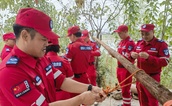 建瓯市慈善总会水上应急救援志愿服务队冬训历练，提升水上安全守护能力