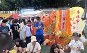 霓裳雅集庆丰收 爱心义卖暖校园 ——福州市鼓楼区慈善总会携手融侨小学开展公益义卖活动