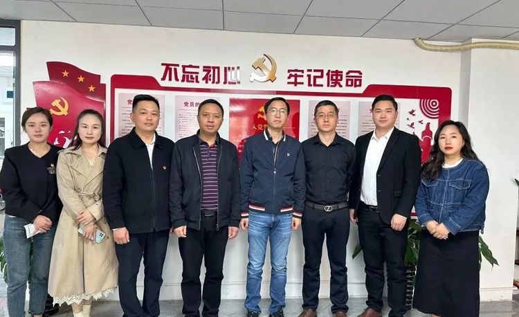 福建省民政厅社会组织综合党委指导员林东伟一行莅临我会调研指导