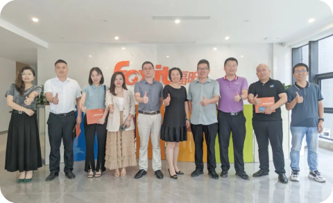 我会会长陈维芳带队走访软件科技企业，促进产业合作与共同发展