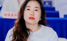 万美