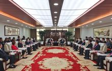 万立骏会见世界福州十邑同乡总会访问团