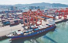 “丝路海运”电商快线集装箱吞吐量突破10万标箱