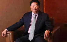 福耀玻璃完成代际交棒：曹德旺辞任，业绩新高成最佳背书