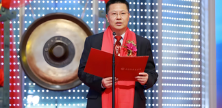建瓯人吴富宝父子上榜新财富500强，一枚光学镜头撑起百亿身家