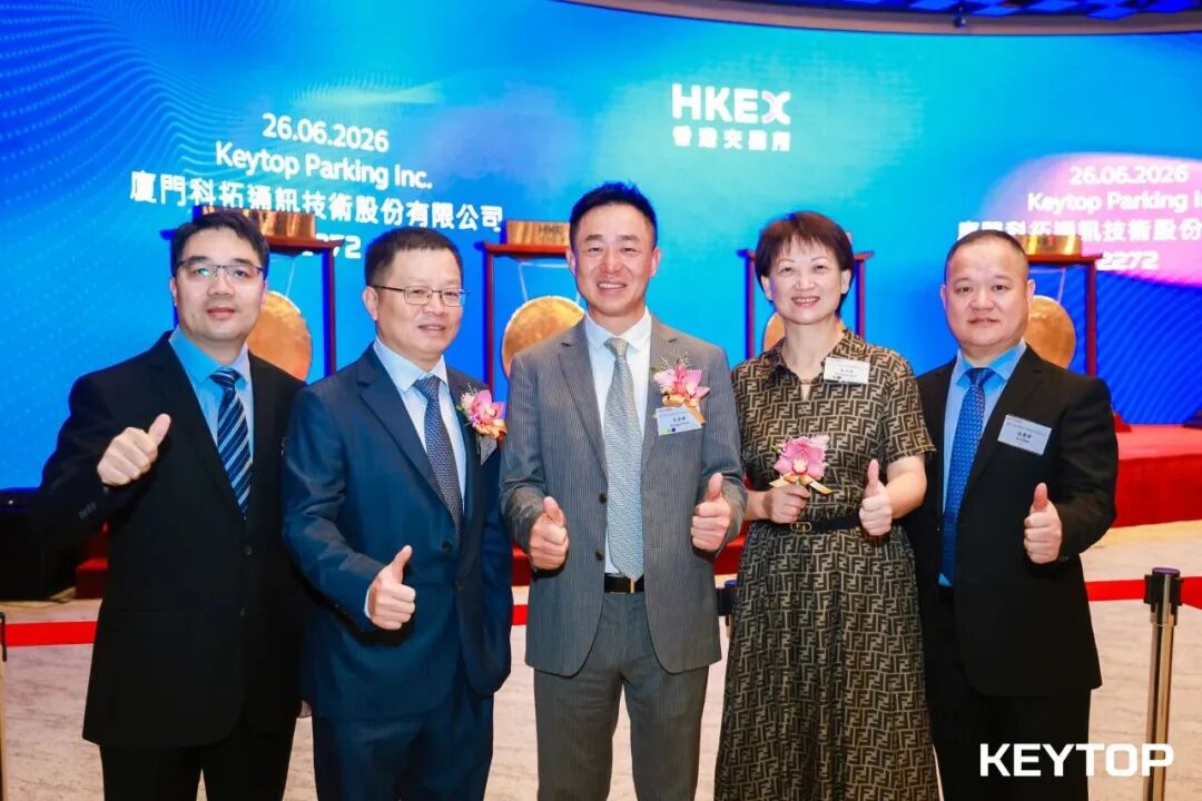 ce980f796a2a5b15026edfecd557c125.jpg