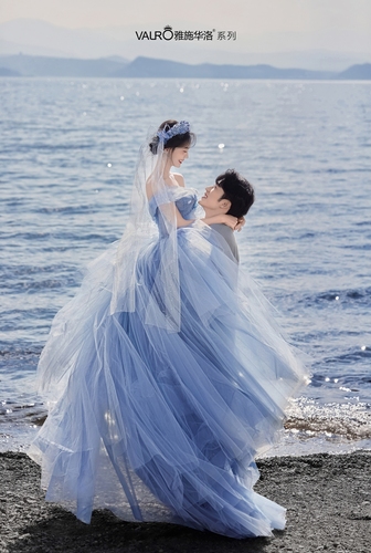 波光系列 -《冰岛蓝》