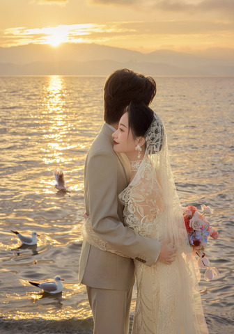 日出系列 -《此刻》