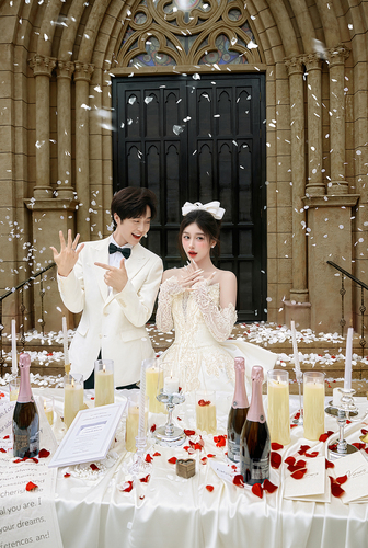 高定热恋/High-End Romance
